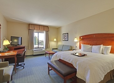 Hampton Inn & Suites Los Angeles/Sherman Oaks